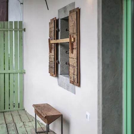 House Dorce דירה *